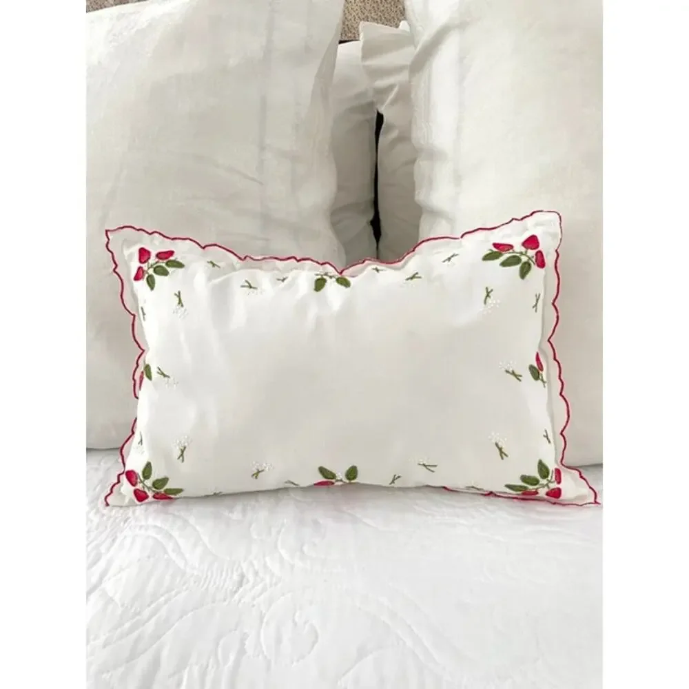 Vintage Embroidered Strawberry Linen Pillow Scalloped Edge Cottagecore 15x9
